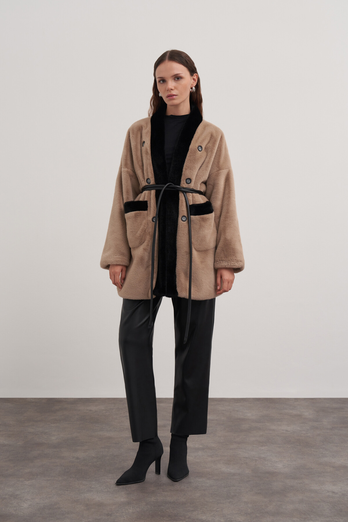 Button Detailed Plush Coat