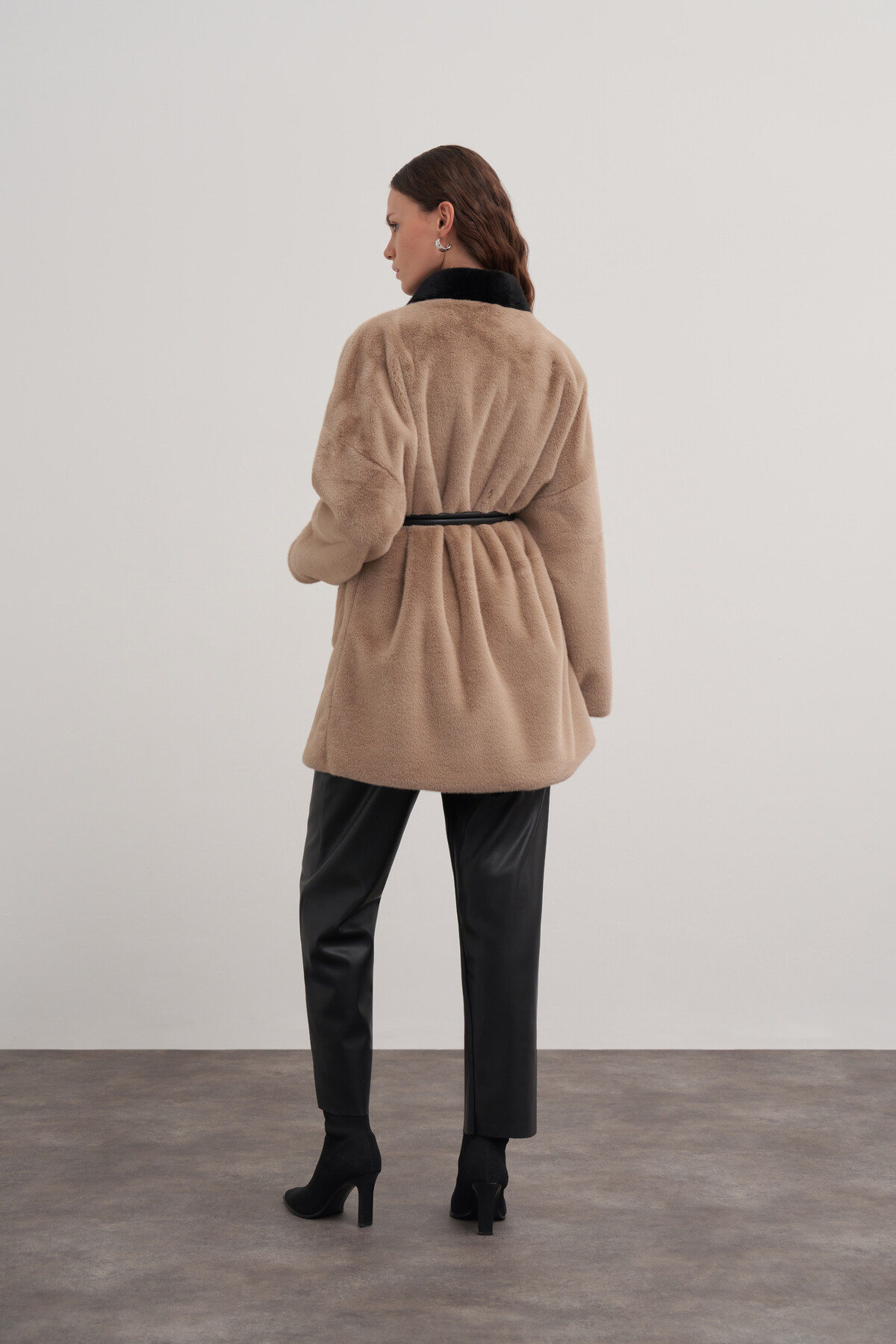 Button Detailed Plush Coat