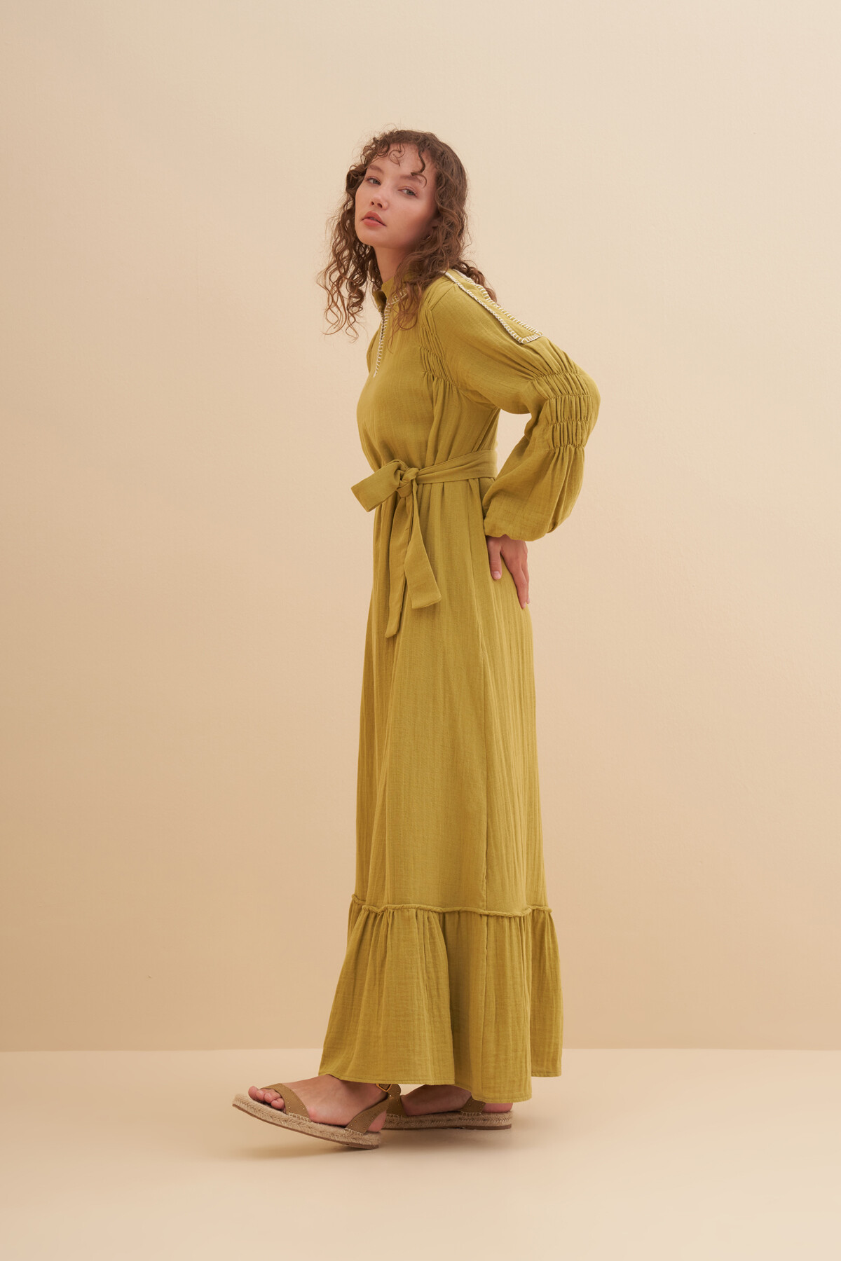 Dikiş Detaylı Müslin Elbise