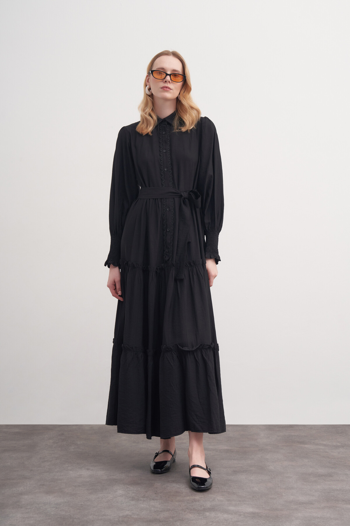 Güpür Detaylı Elbise