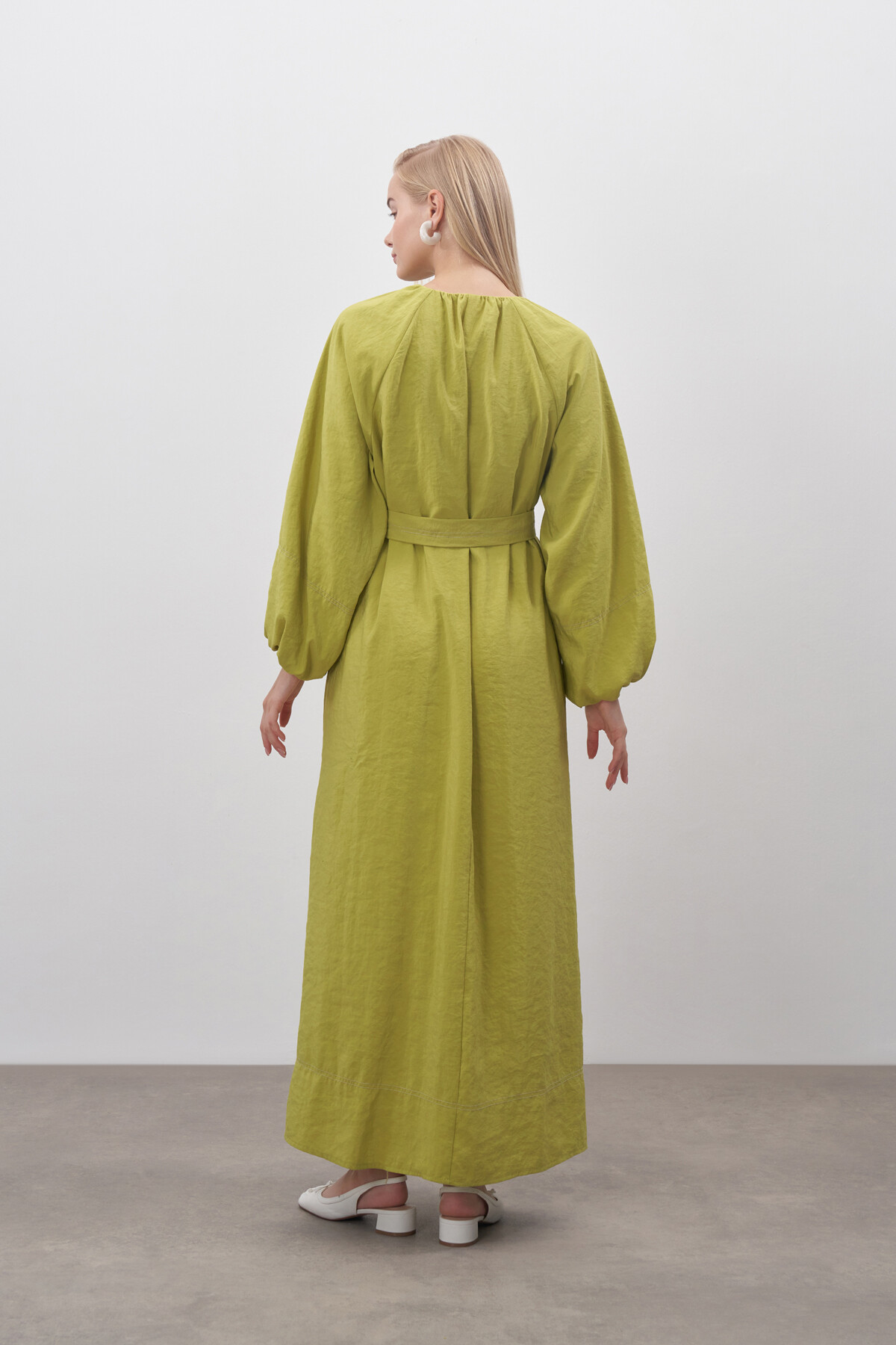 Dikiş Detaylı Elbise