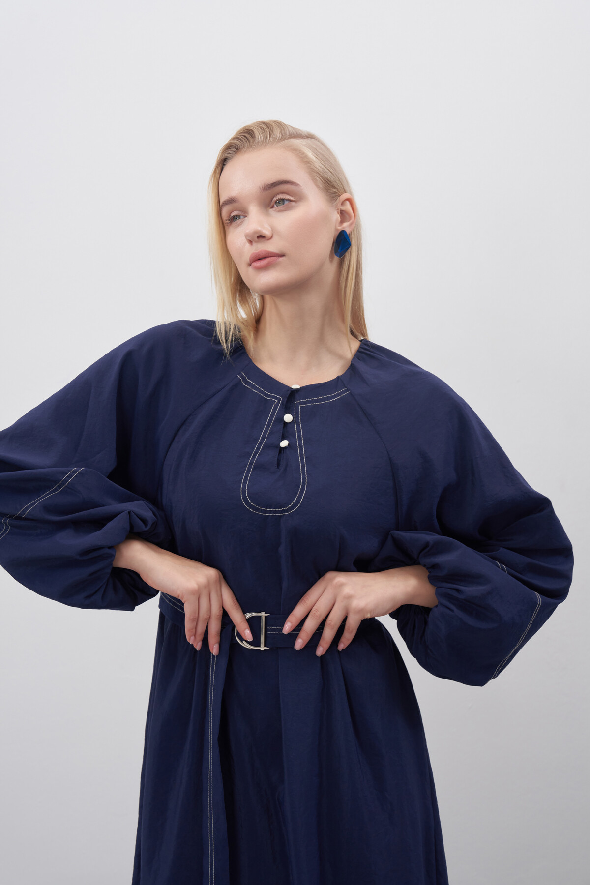 Dikiş Detaylı Elbise