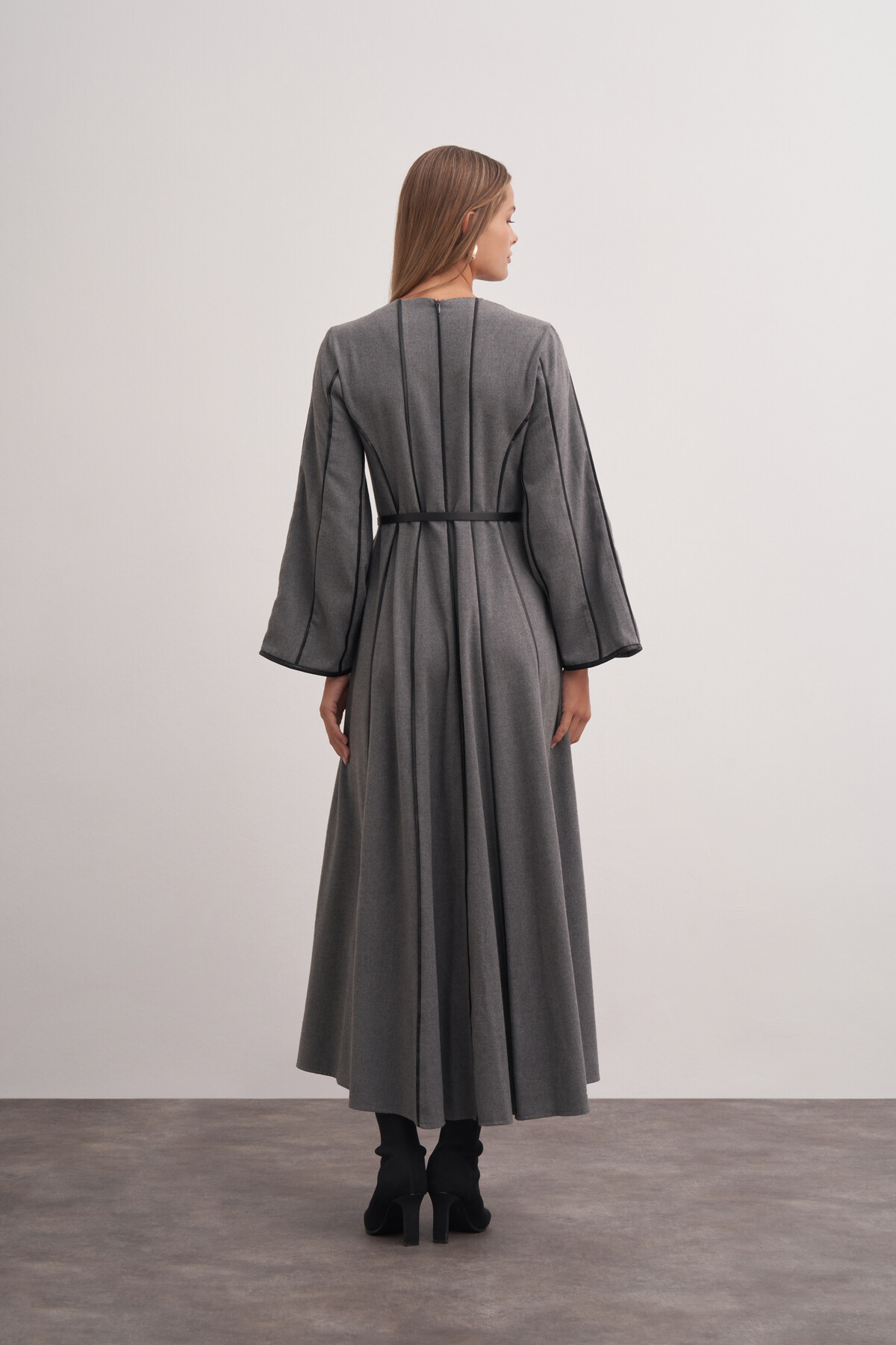 Şerit Detaylı Örme Kaşe Elbise