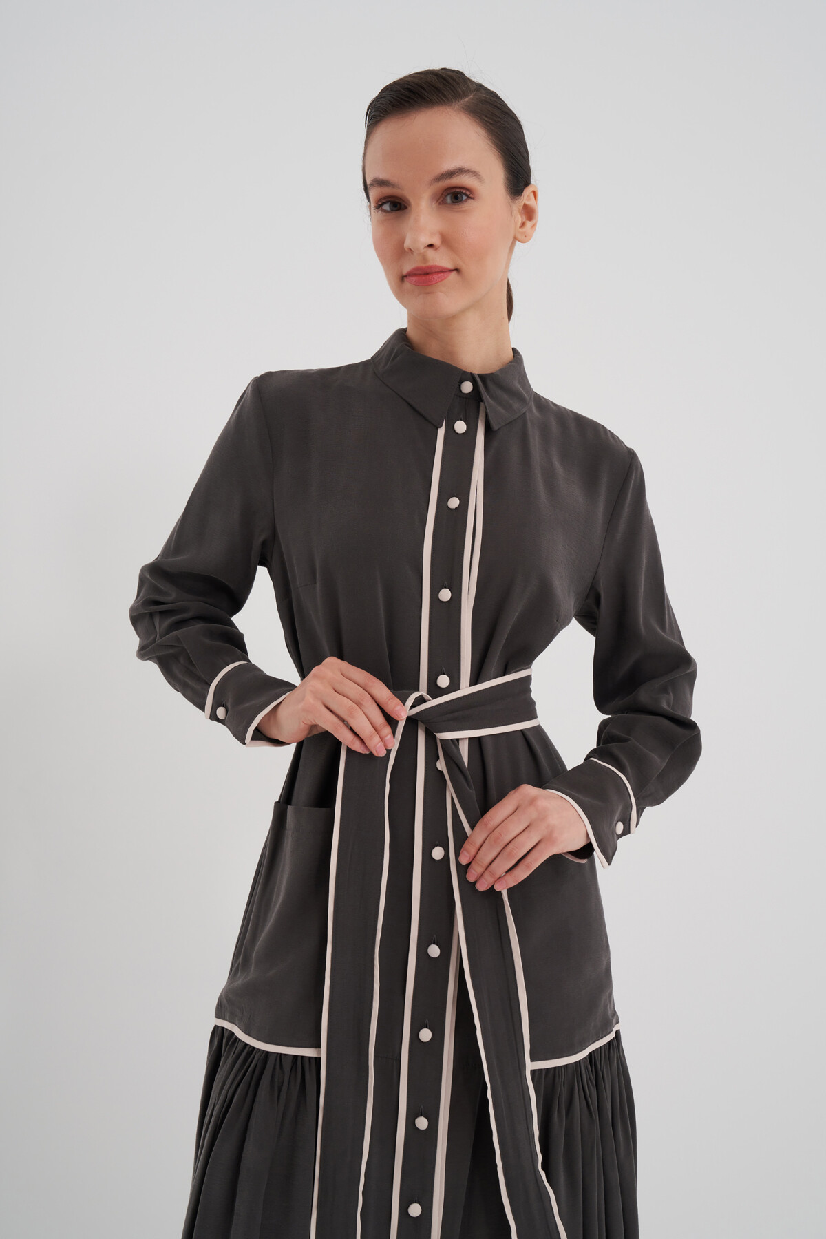 Cep Detaylı Boydan Düğmeli Elbise