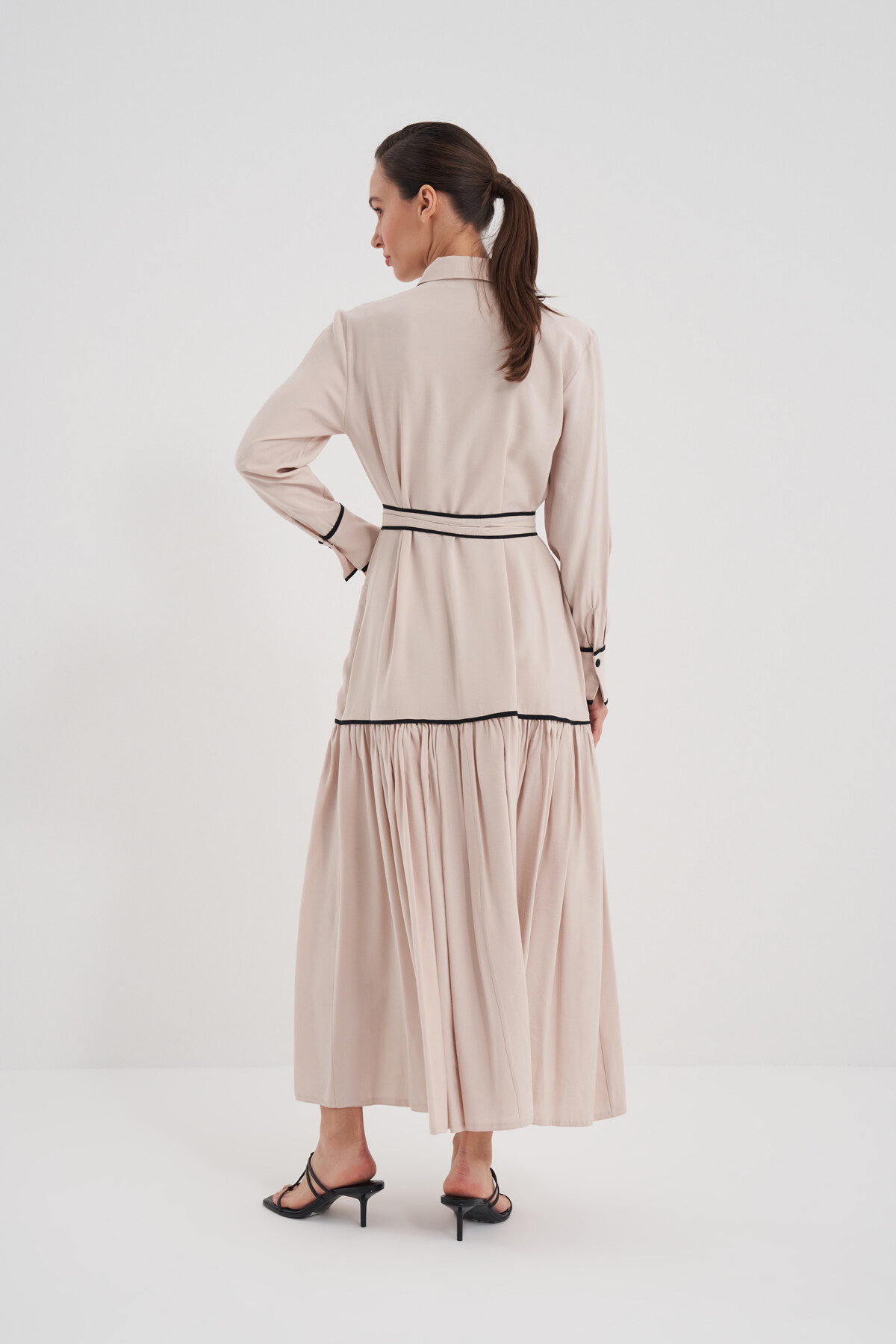 Cep Detaylı Boydan Düğmeli Elbise