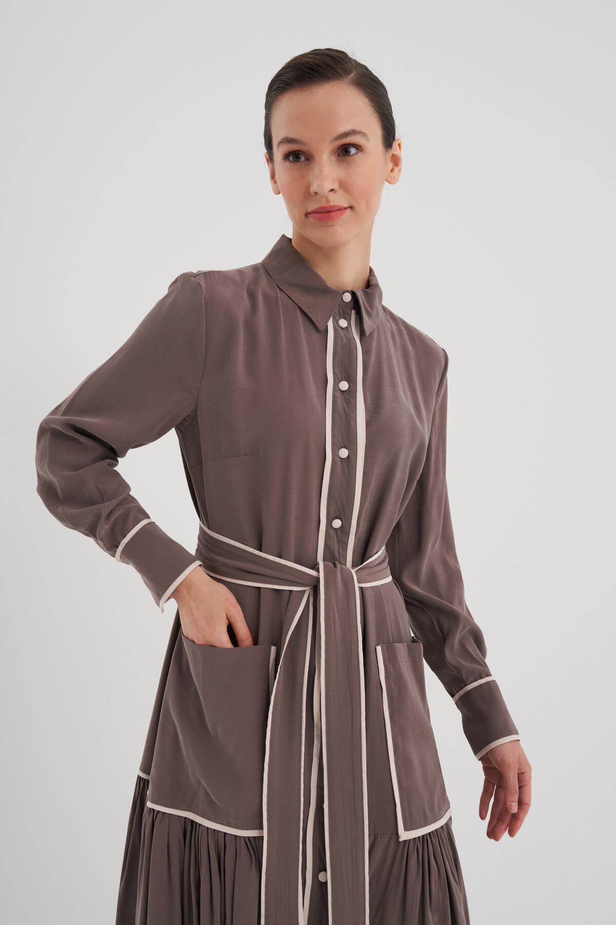 Cep Detaylı Boydan Düğmeli Elbise