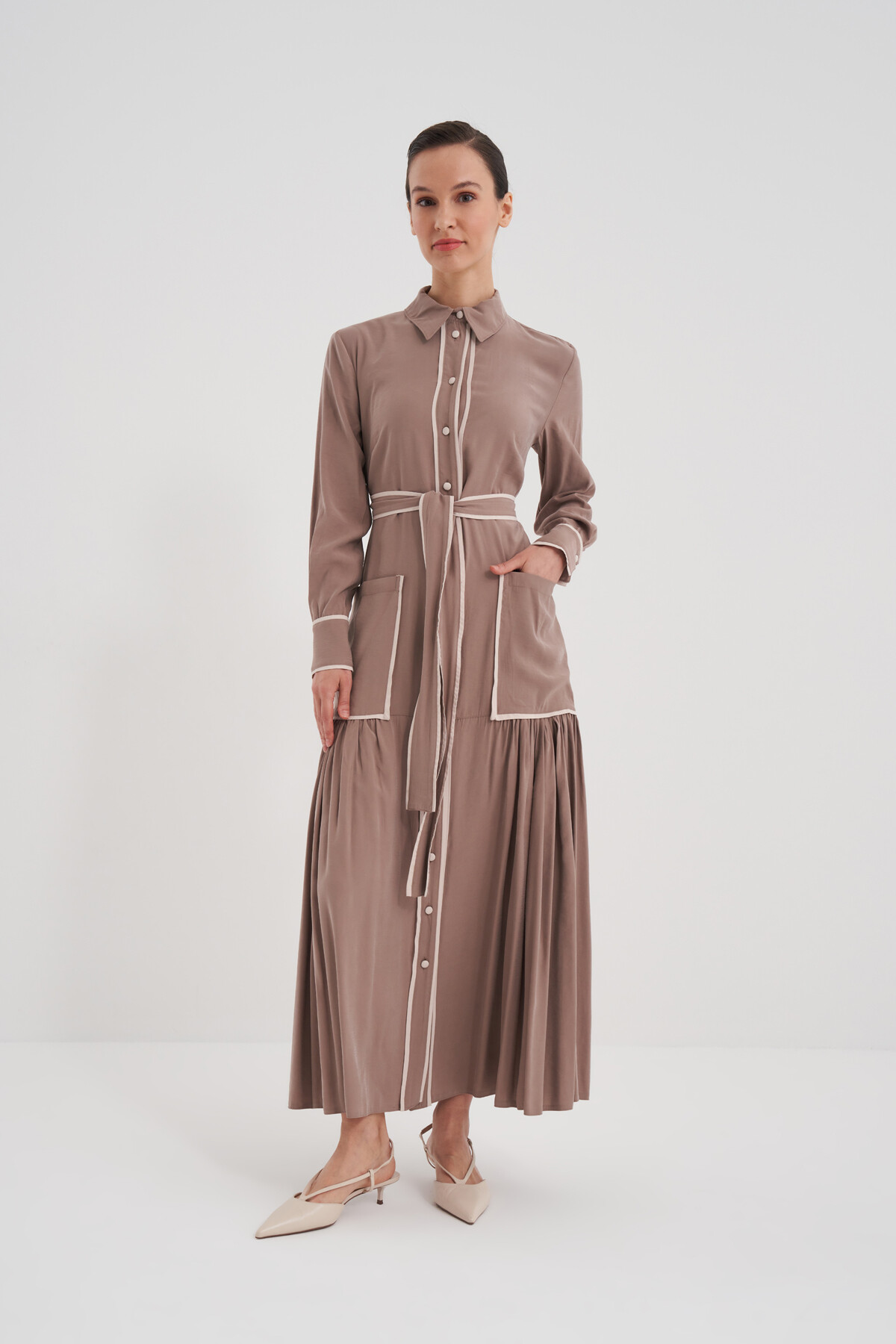 Cep Detaylı Boydan Düğmeli Elbise