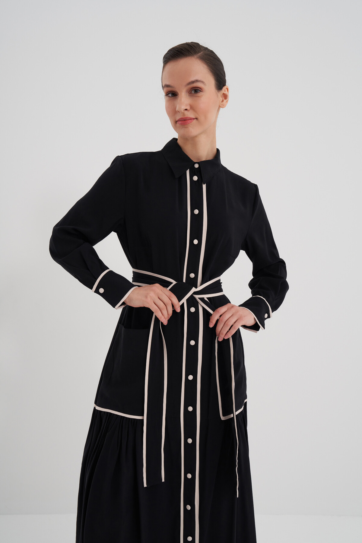 Cep Detaylı Boydan Düğmeli Elbise