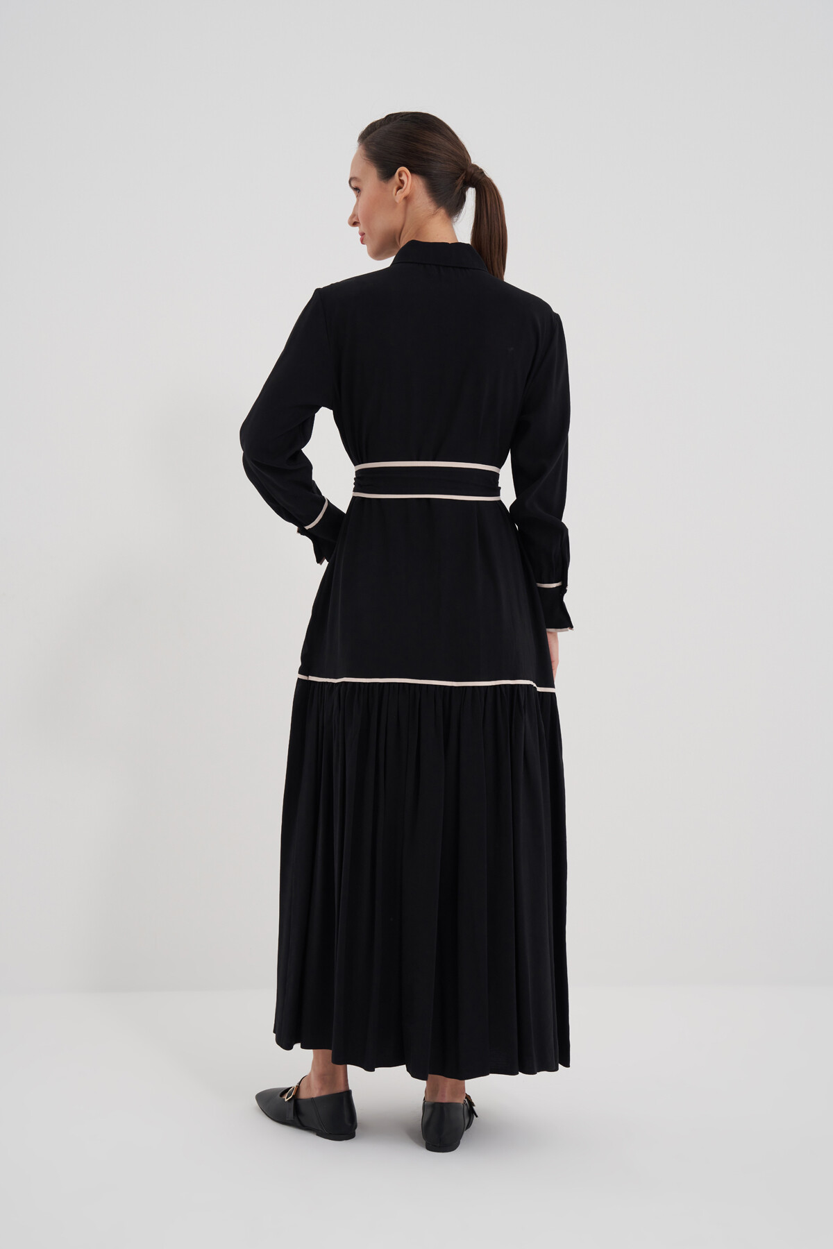 Cep Detaylı Boydan Düğmeli Elbise