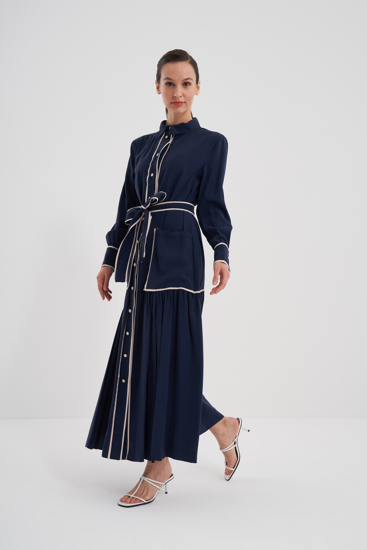 Cep Detaylı Boydan Düğmeli Elbise