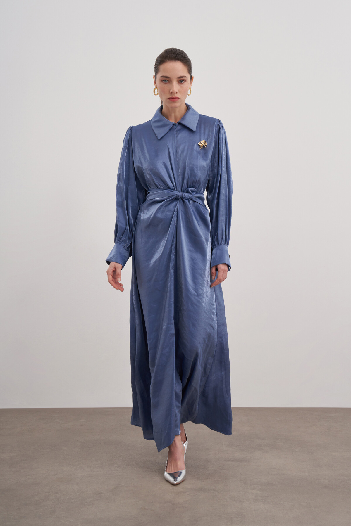 Brooch Tie Detailed Evening Dress