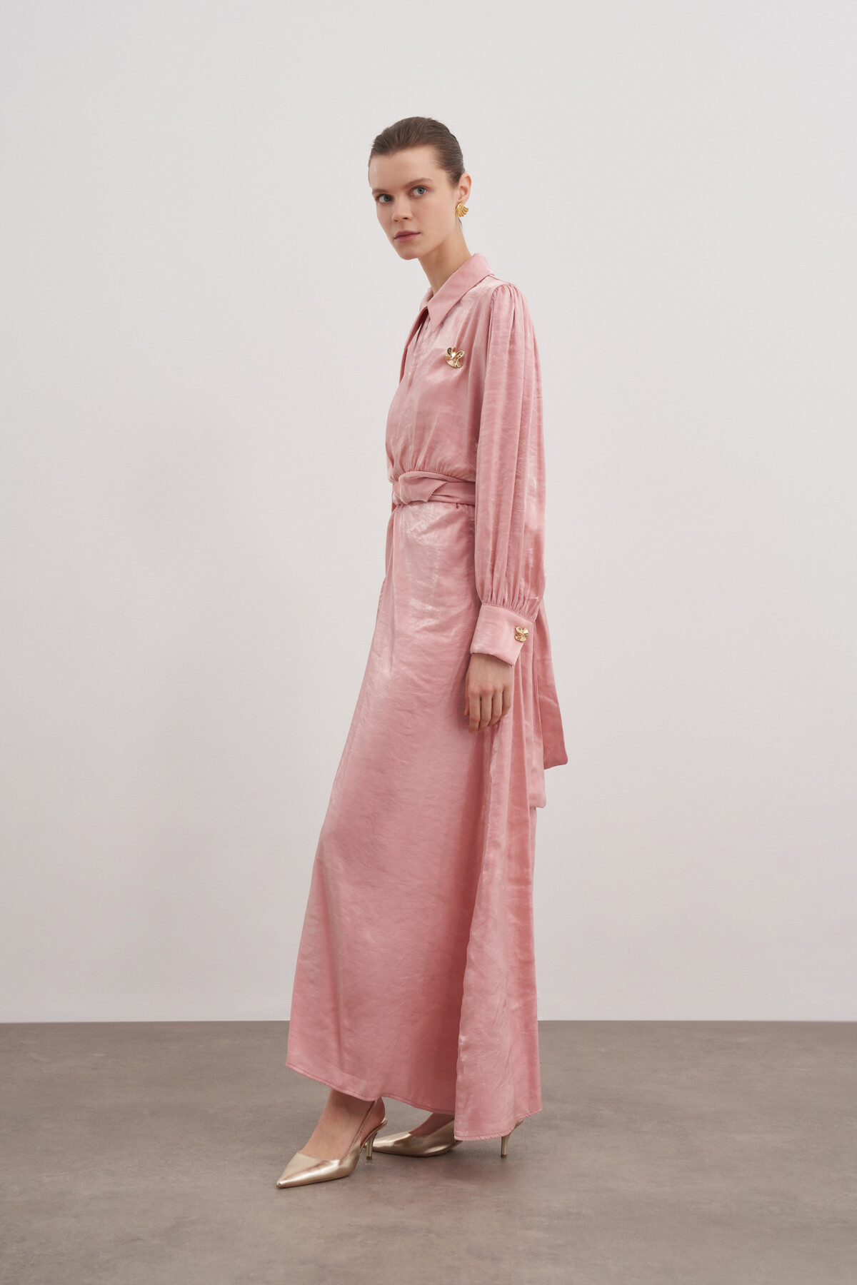 Brooch Tie Detailed Evening Dress