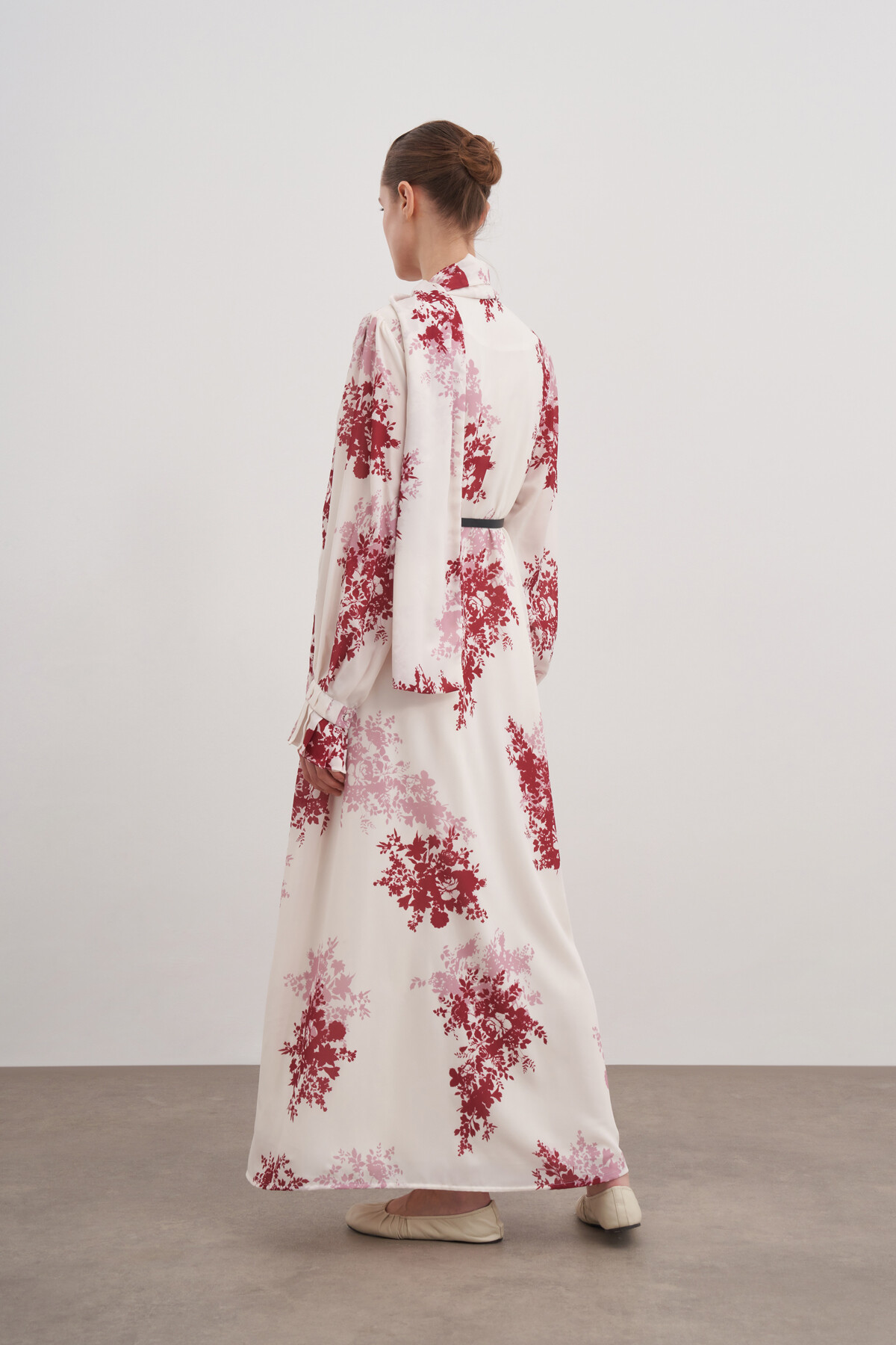 Şal Yakalı Desenli Elbise