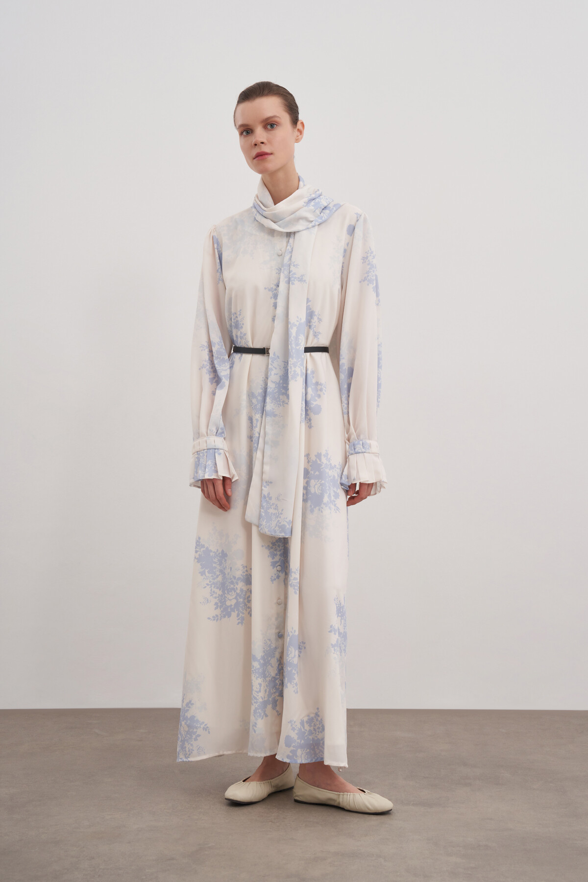 Şal Yakalı Desenli Elbise