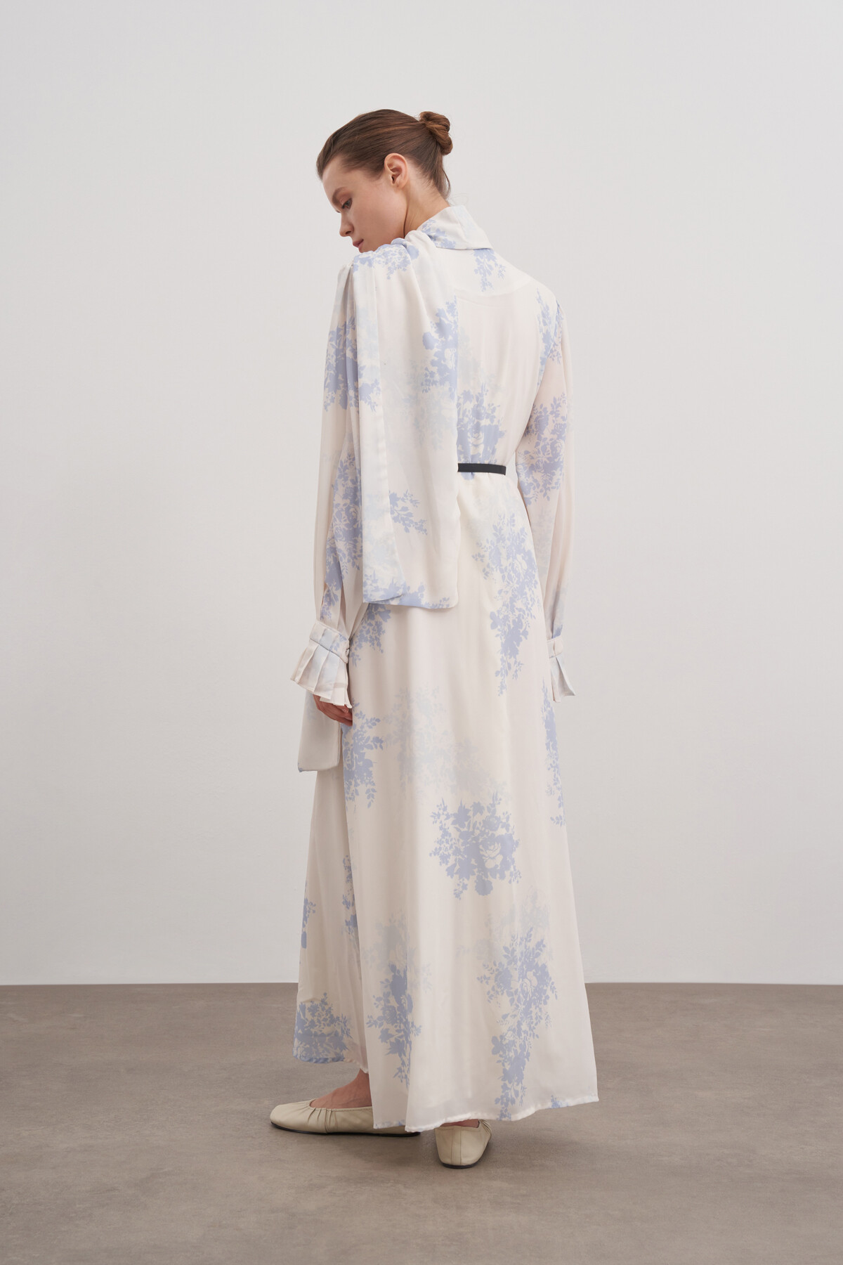 Şal Yakalı Desenli Elbise