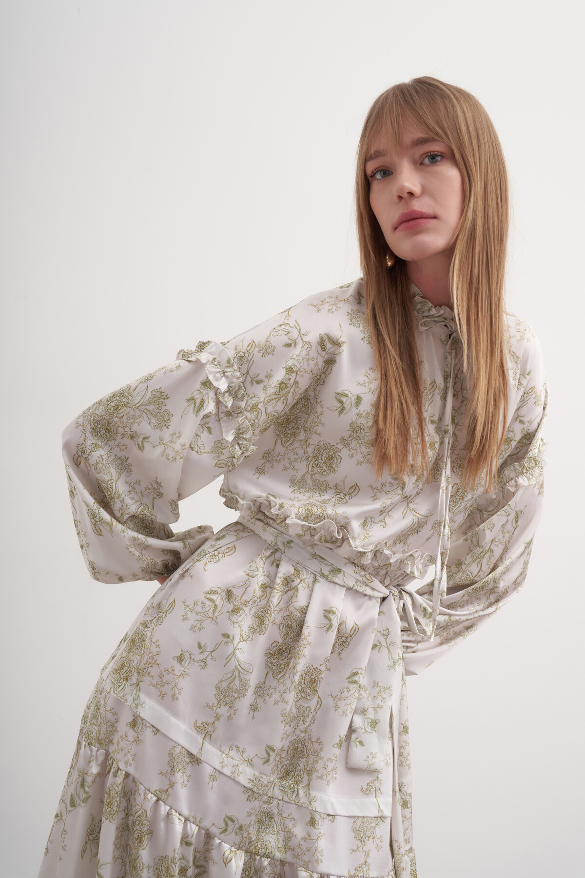 Fırfır Detaylı Saten Elbise