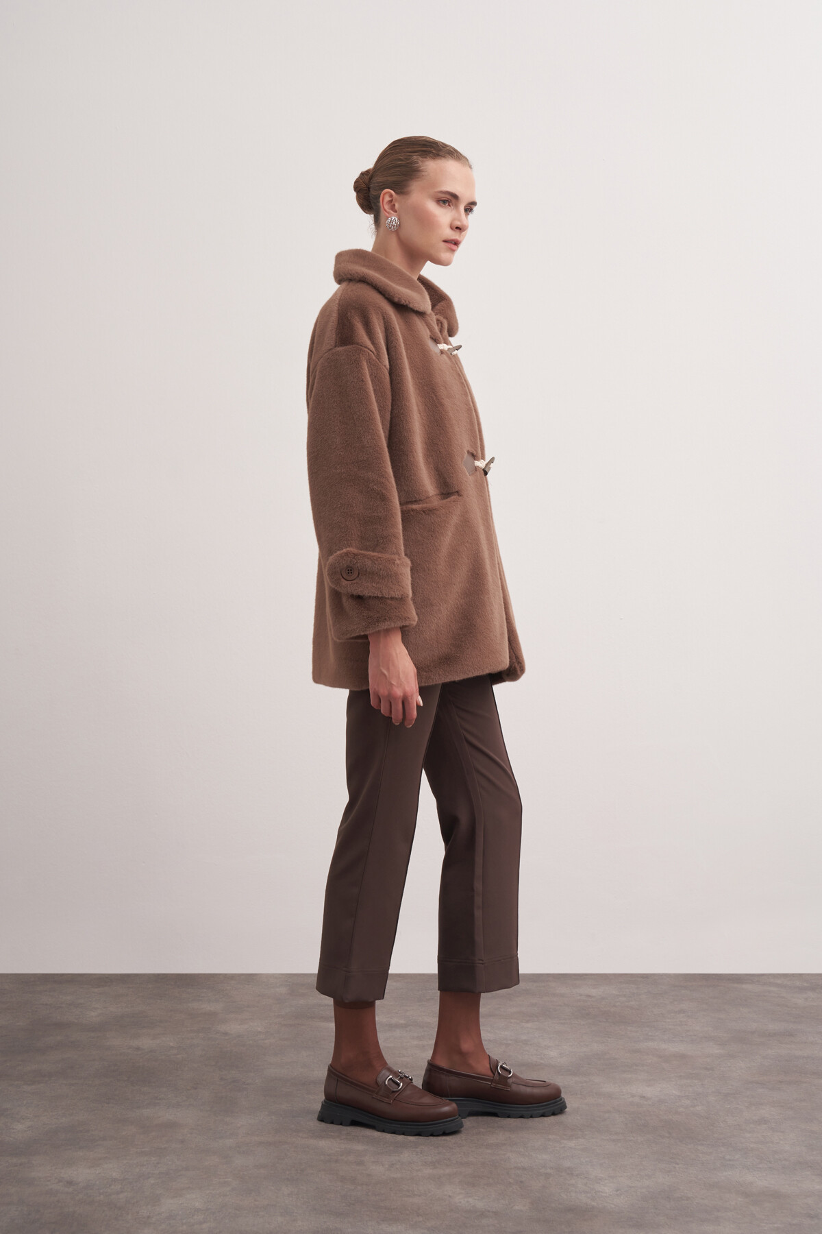 Yumuşak Dokulu Peluş Mont