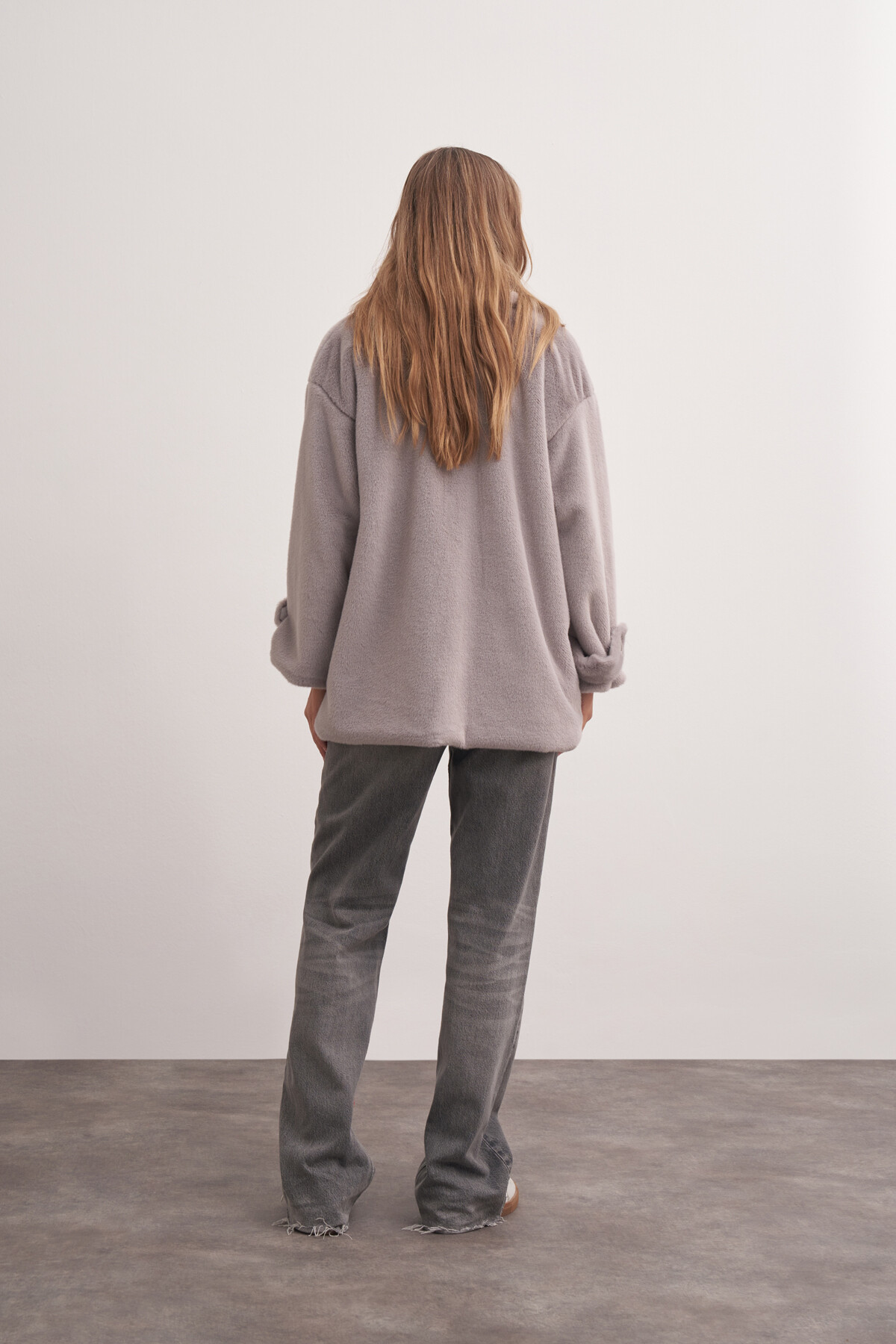 Yumuşak Dokulu Peluş Mont