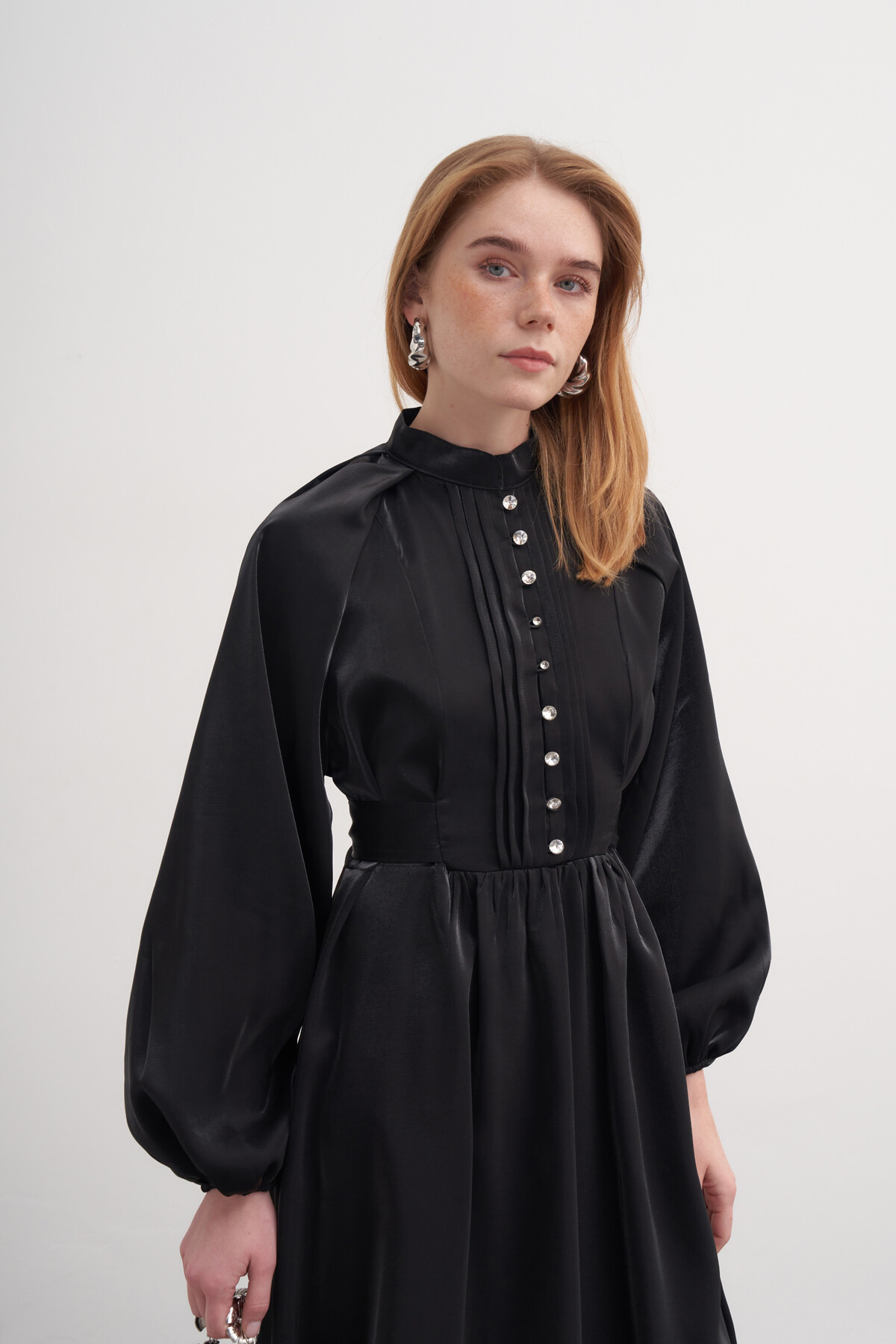 Saten Bağlamalı Abiye Elbise