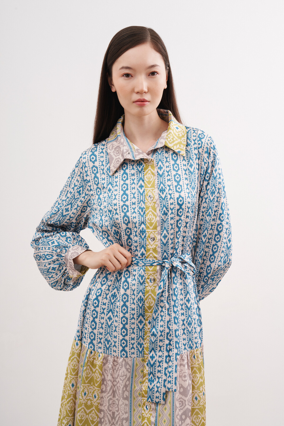 DESENLİ SATEN ELBİSE