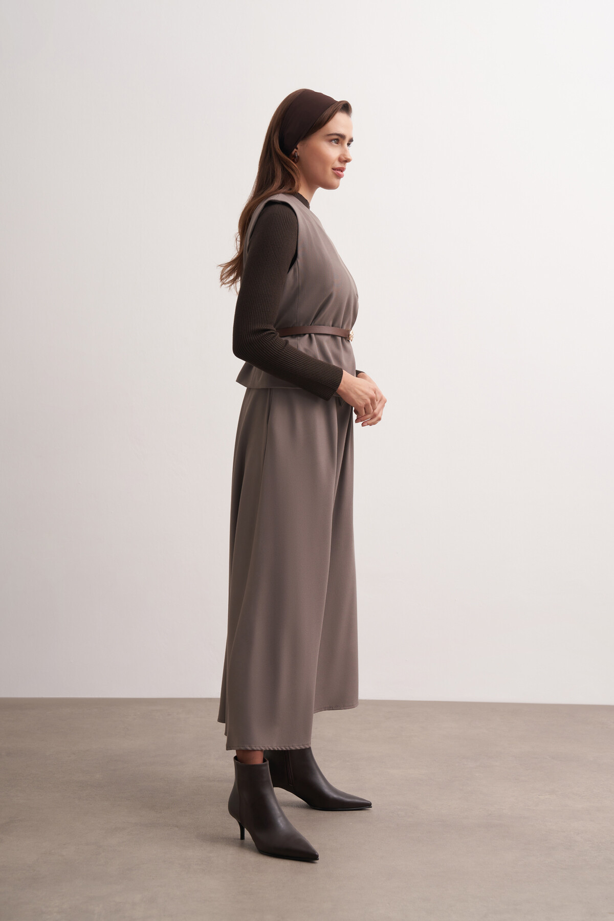 Cross Cut Belted Vest Suit