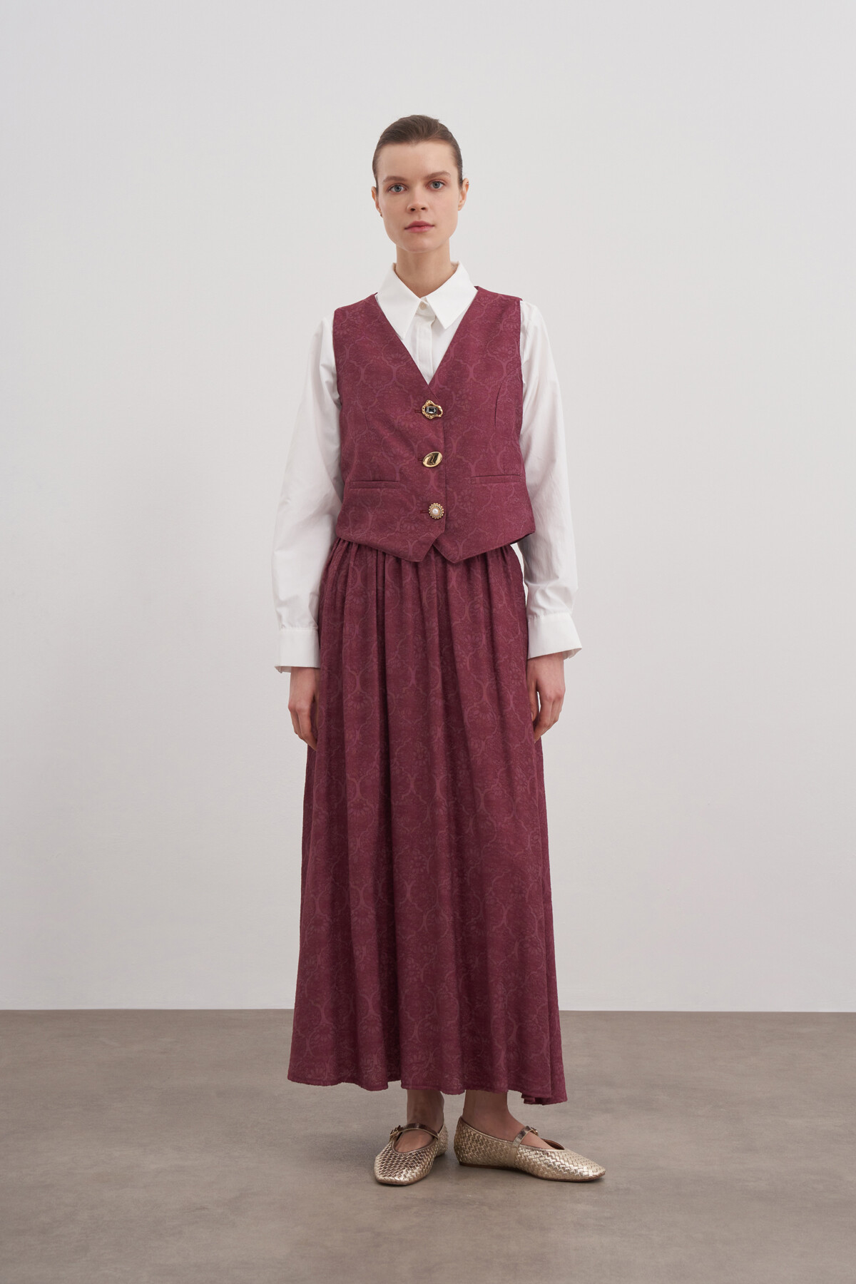 Gold Düğmeli Yelekli İkili Takım